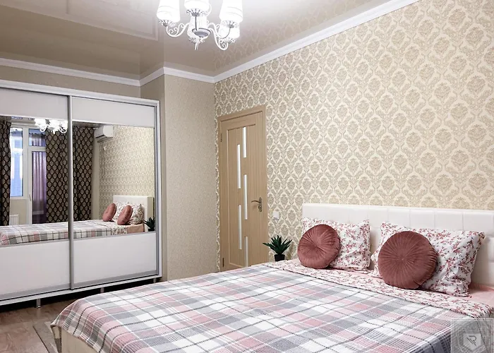 Renthouse Apartments Little Paris
